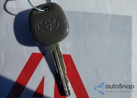 2010 Toyota Highlander Base V6 z USA, uszkodzony, nr VIN 5TDZK3EH6AS019216